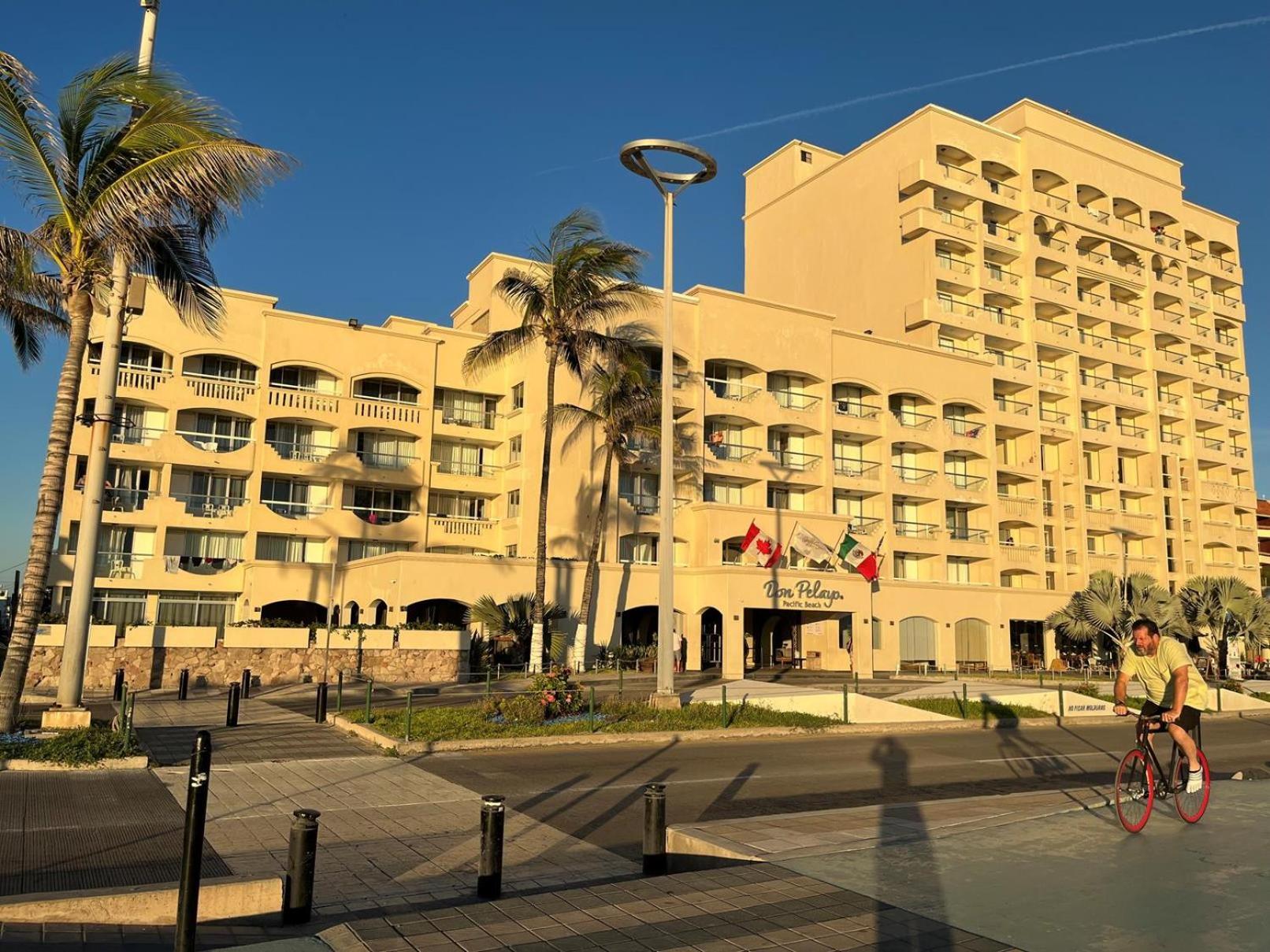 Don Pelayo Pacific Beach Mazatlan Bagian luar foto